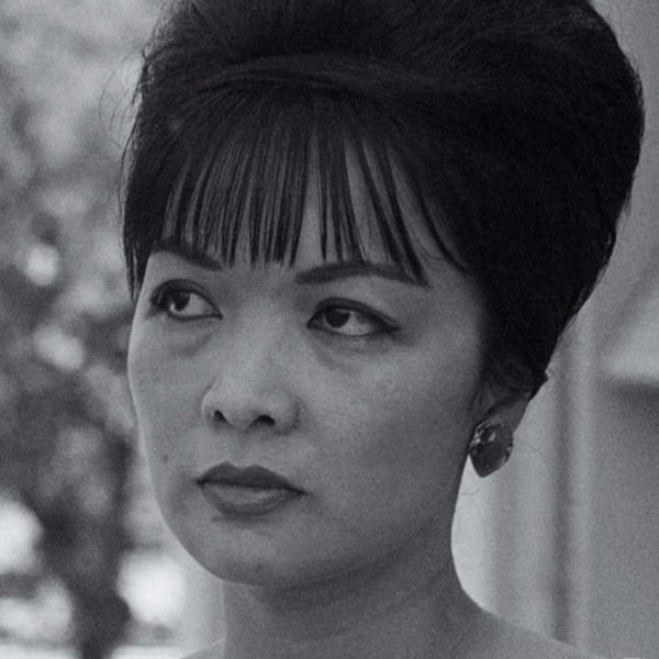 Riding the Tiger (1961-1963) The Vietnam War (2017): 01×02 – Kenn Burns & Lynn Novick