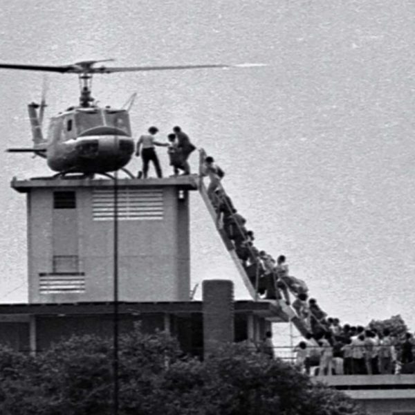 The Weight of Memory (March 1973 – Onward) The Vietnam War: 01×10 – Kenn Burns & Lynn Novack