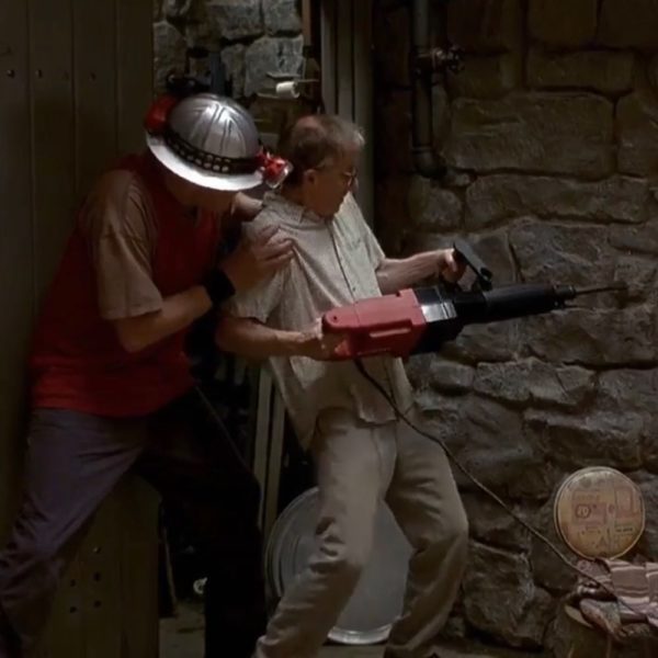 Small Time Crooks (2000) – Woody Allen