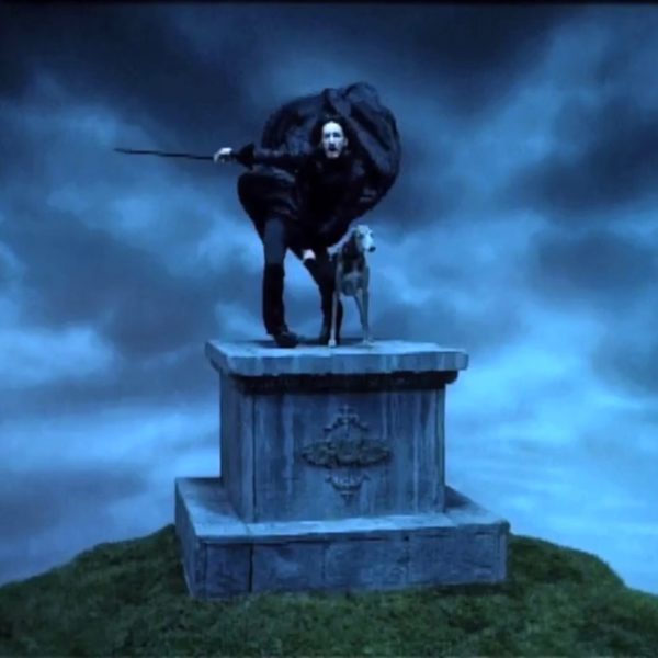 The Perfect Drug (1997) – Mark Romanek