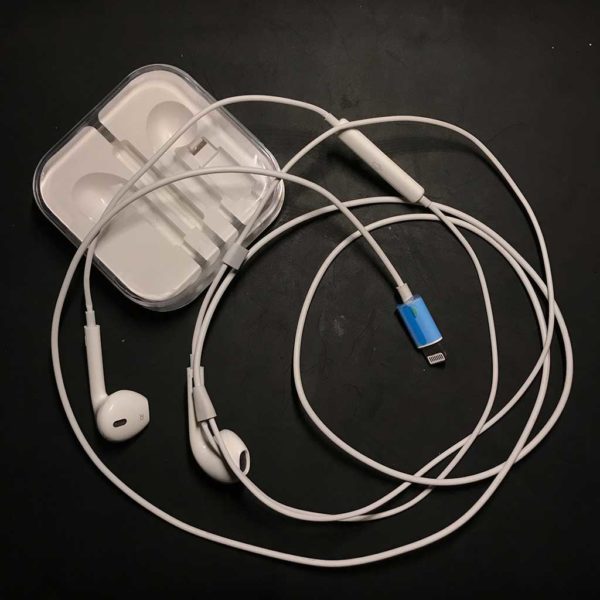 iPhone-Compatible Ear-Buds – DAREYOU